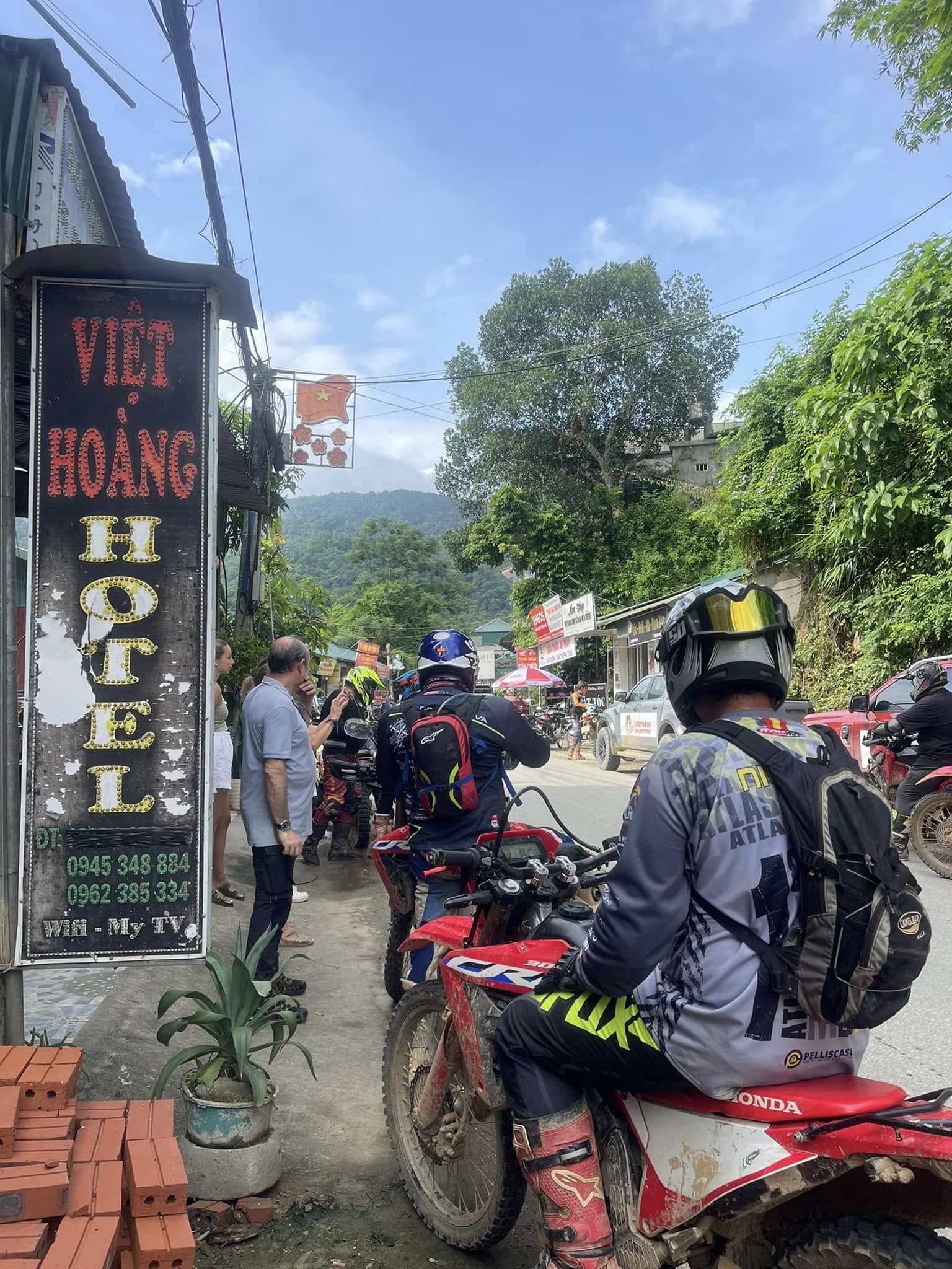 Khách sạn Việt Hoàng Cao Bằng